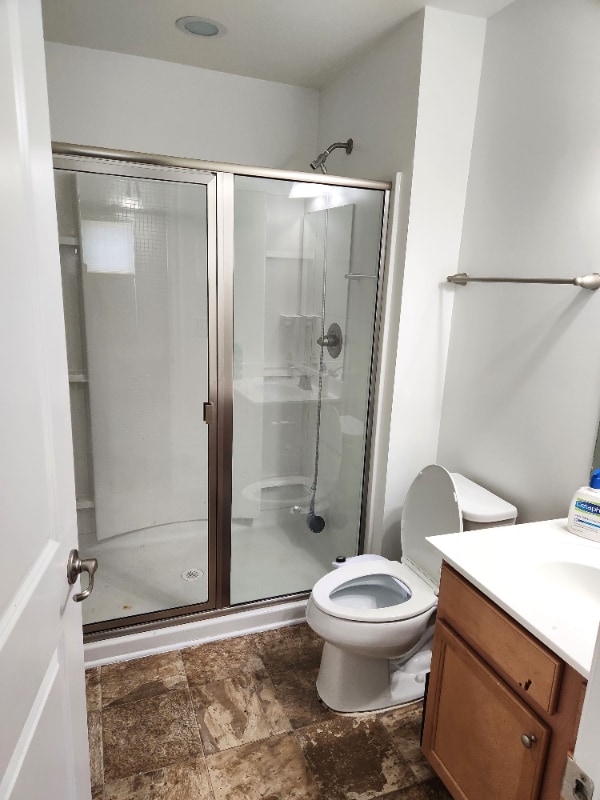 Building Photo - 2041 Leeds Ln