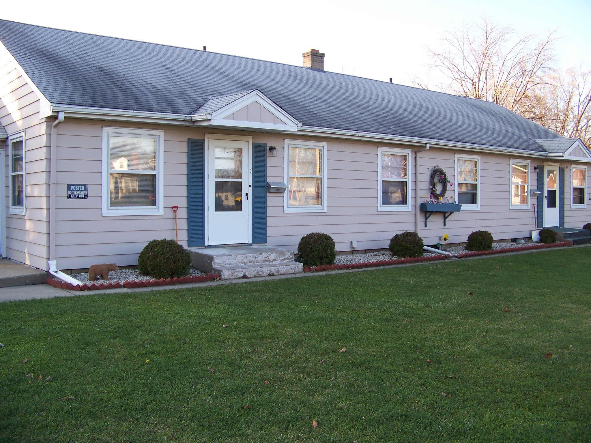 4-family in residential area - 529 Olive Ct