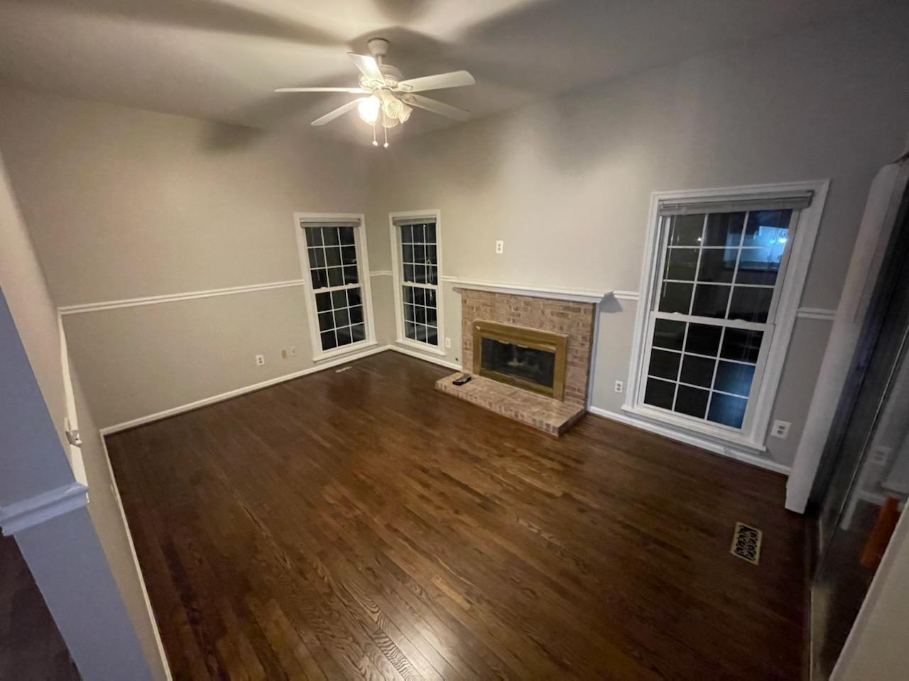 Family Room - 5506 Village Center Dr