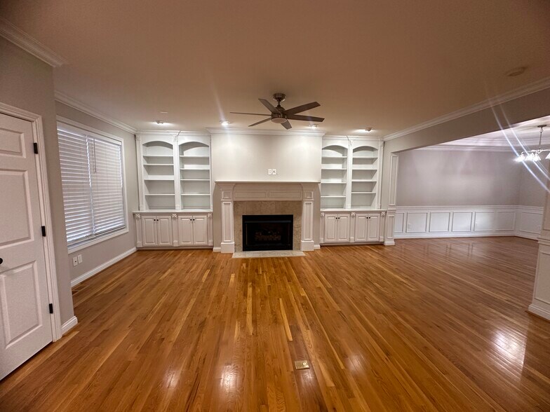 Building Photo - 3317 Beaumont Centre Cir