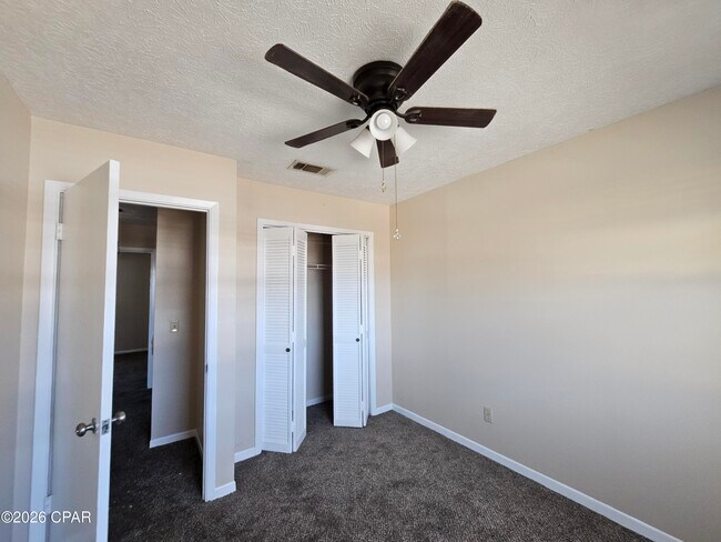 Building Photo - 1908 Havenwood Ln