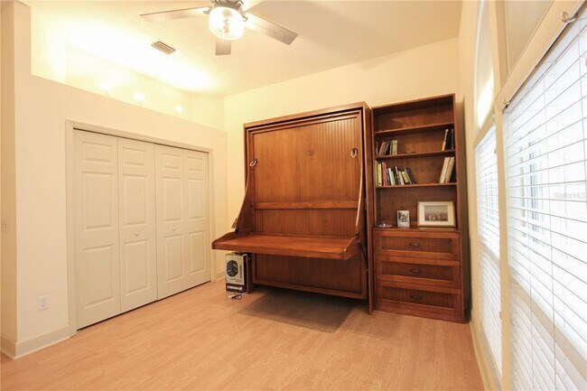 Building Photo - 3517 NW 104th Dr