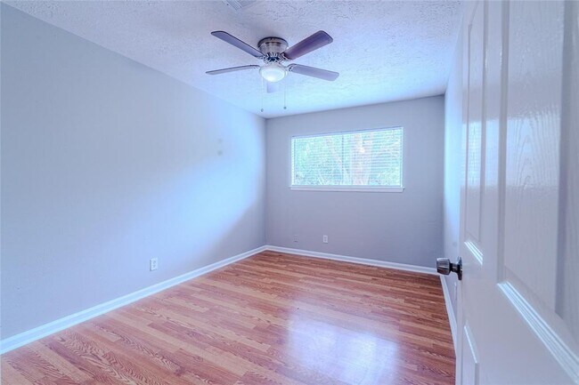 Building Photo - 6507 Desert Rose Ln
