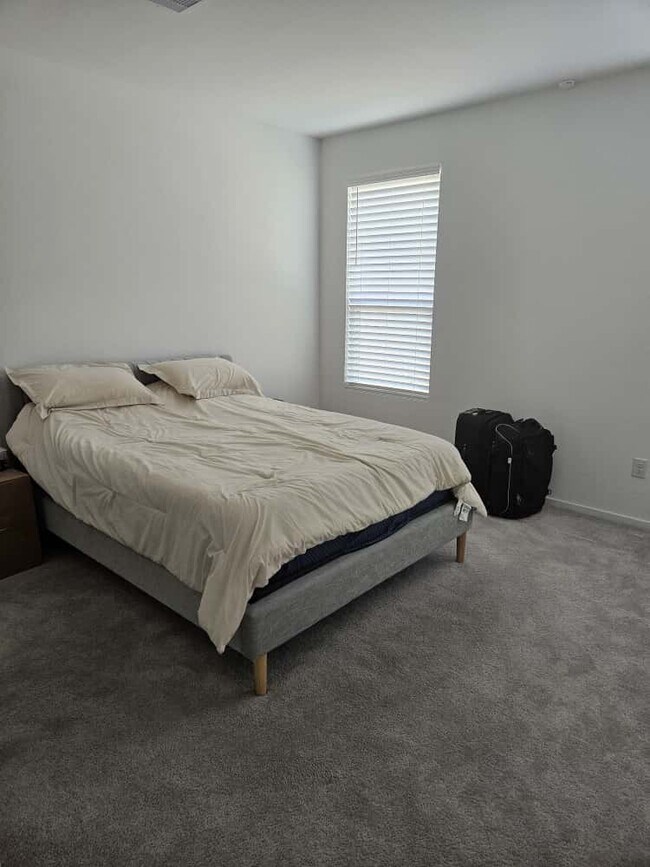 Building Photo - 26610 Coast Redwood Dr