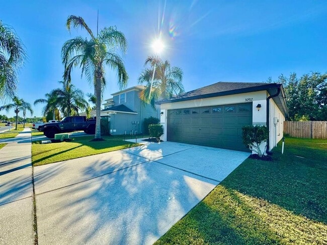 Building Photo - 30912 Bridgegate Dr