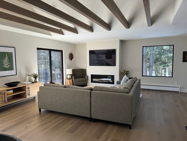 Building Photo - 1393 NY-296