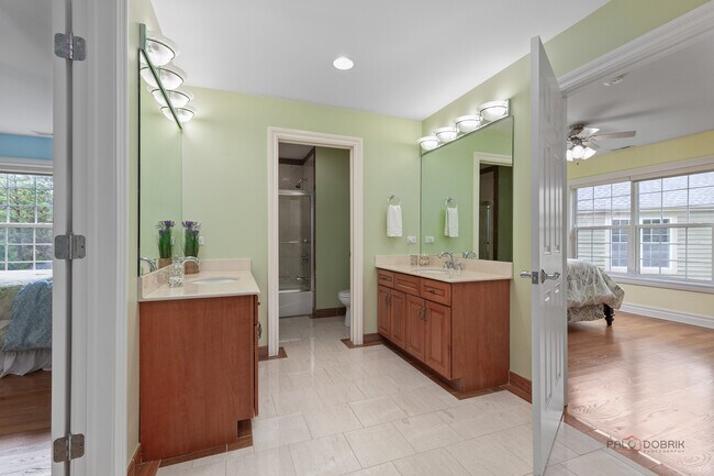 Building Photo - 312 Camargo Ct