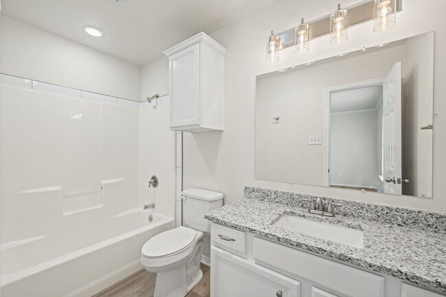 Building Photo - Large 3/2/2 in Frenship ISD!