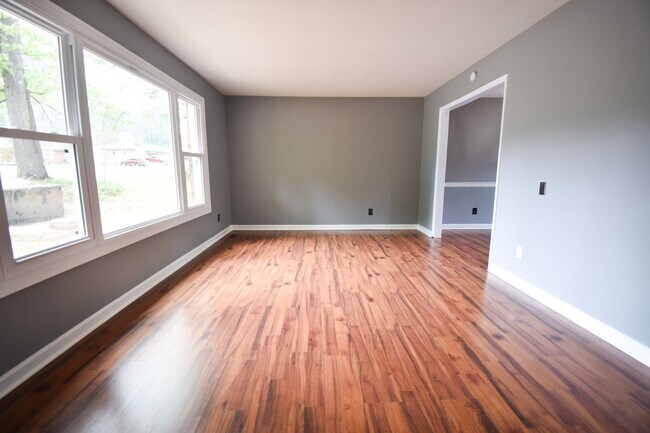 Building Photo - COMING SOON-4 Bedroom, 2.5 Bathroom Home- Pets Allowed