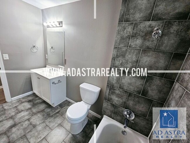 Building Photo - Updated 3 Bed 2 Bath Home in Kansas City-Coming SOON!!