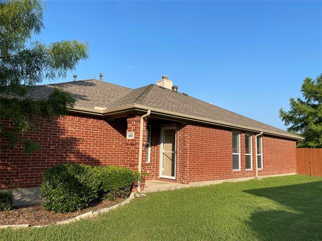 Primary Photo - 9801 Nixon Dr