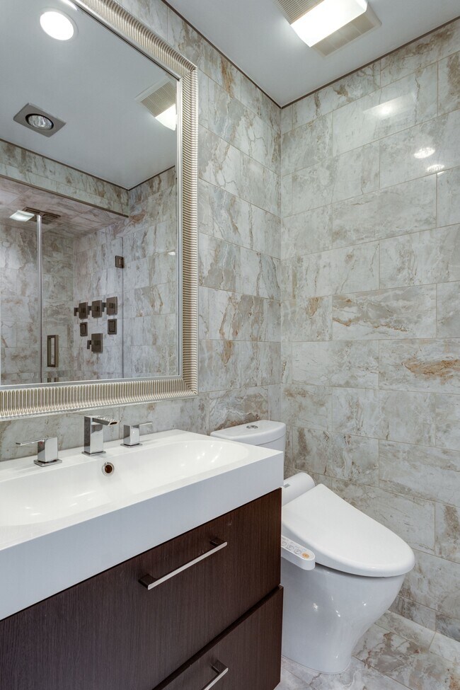 Building Photo - 4611 Charleston Terrace NW