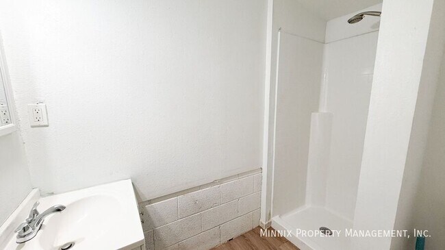 Building Photo - 3702 Avenue R