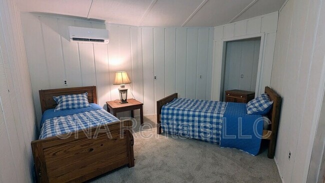 Building Photo - 828 Little Pine Mountain Rd