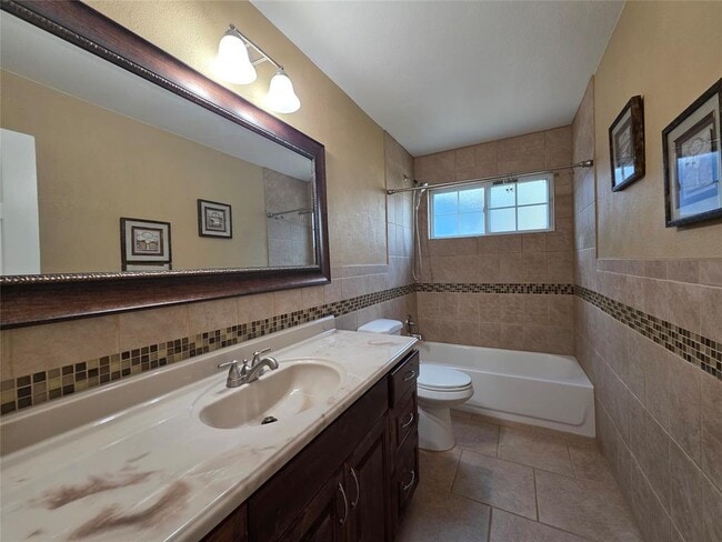Building Photo - 3340 Clarksburg Dr