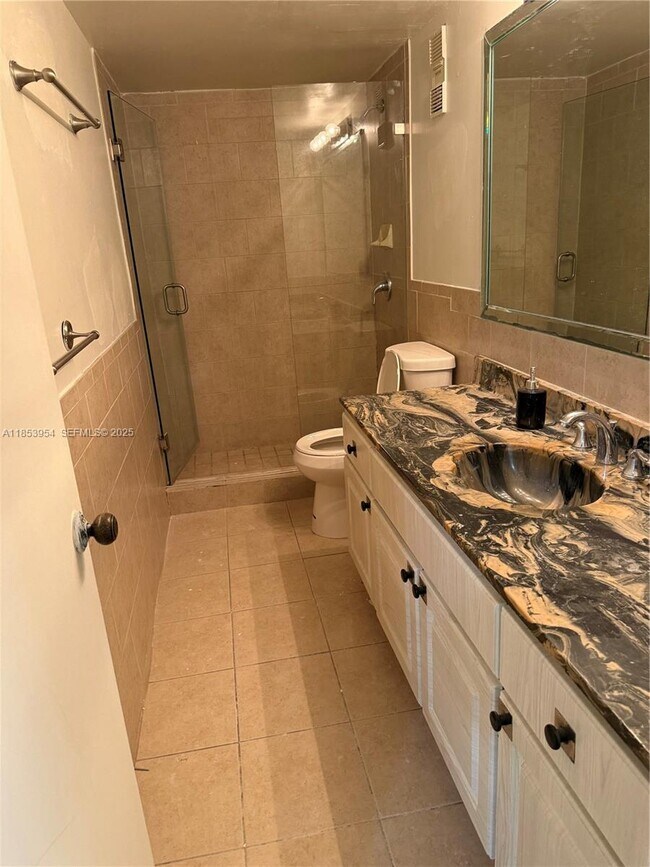 Building Photo - 6901 SW 147th Ave