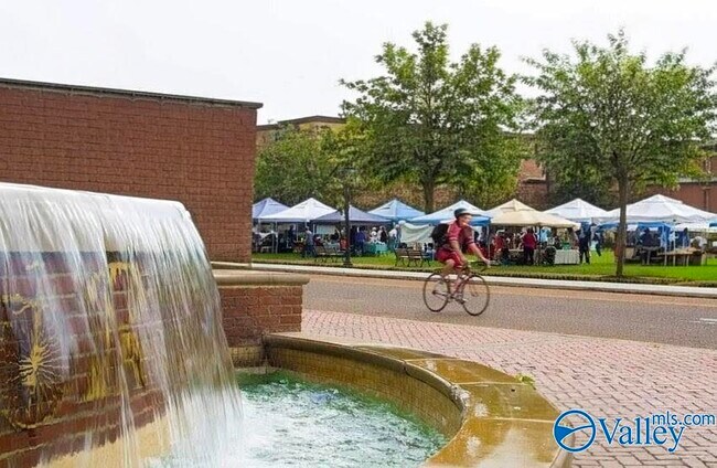 Building Photo - 50 Pine St