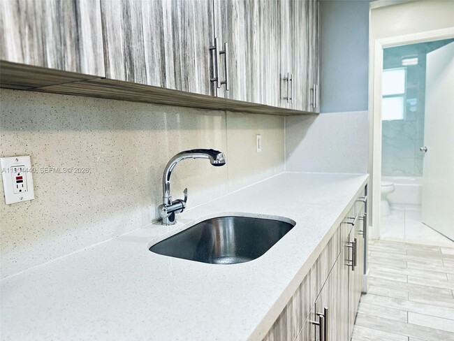 Building Photo - 1756 NW 2nd Ct