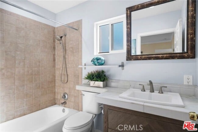 Building Photo - 16154 Gilmore St