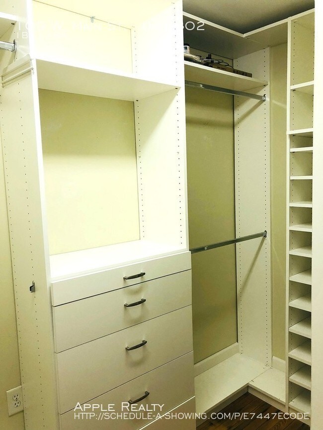Building Photo - 109 W. Main St. Unit 302 - Available Now
