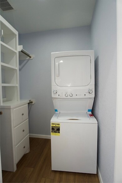 Building Photo - 3710 Yellowstone Blvd