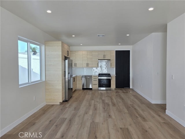 Building Photo - 17101 Kingsbury St