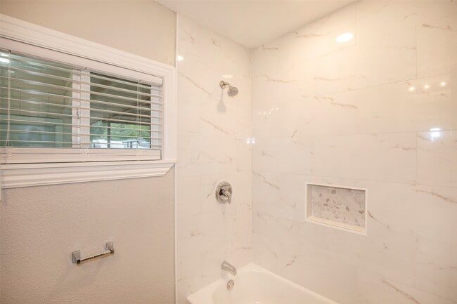 Building Photo - 9625 Catlett Ln