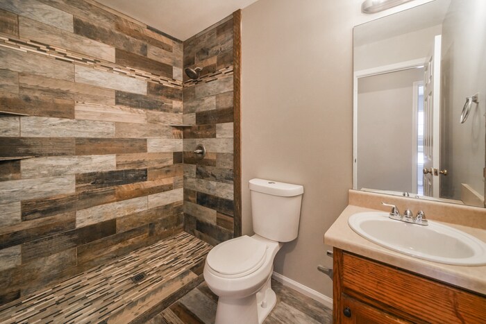 Building Photo - 250 Kendall Ln