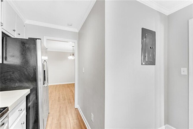 Building Photo - 1420 Old Virginia Ct SE