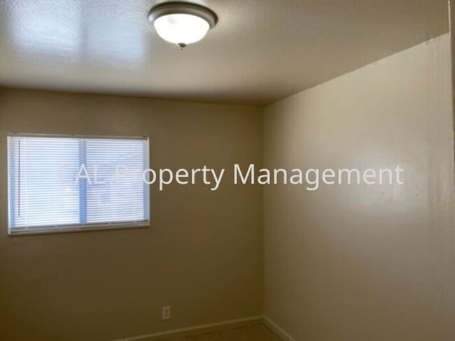 Building Photo - Quaint Home for rent in Greenfield