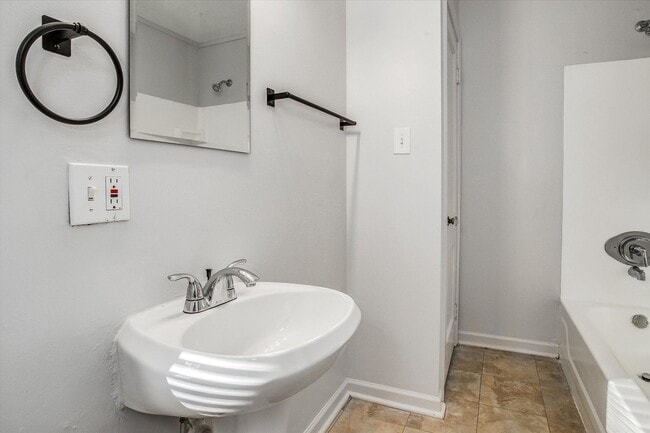 Building Photo - 11120 E 57 St