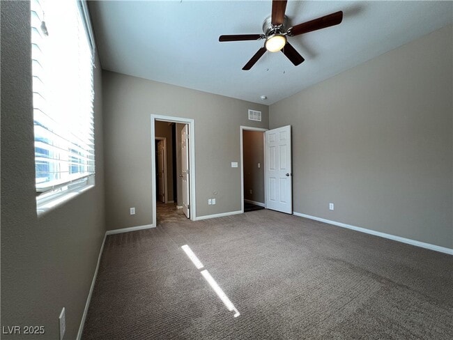 Building Photo - 10973 Sardinia Sands Dr