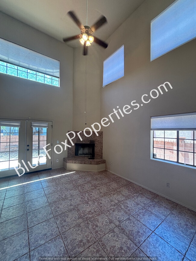 Building Photo - 231 N Ashbury Ln