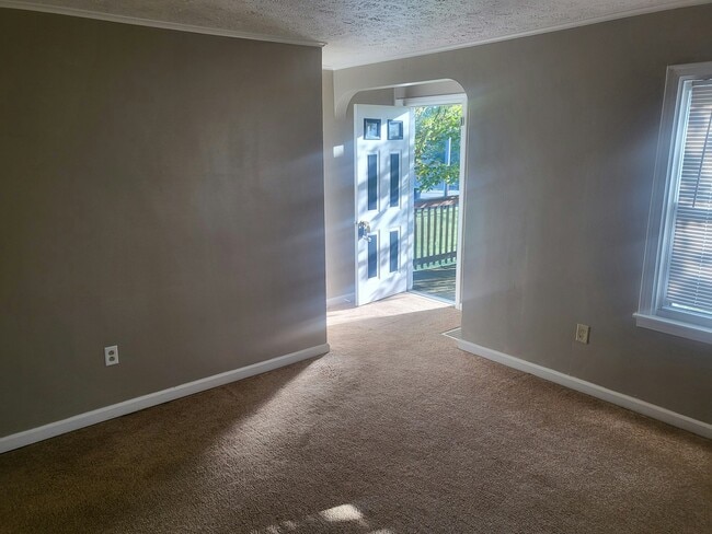 Building Photo - 259 Pleasant Dr