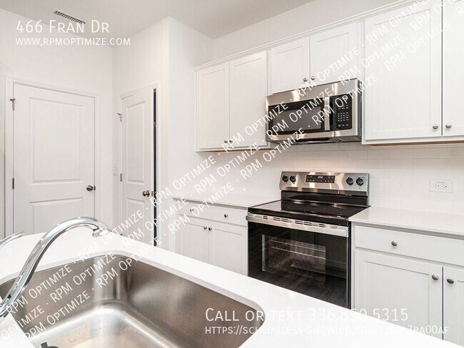 Building Photo - 466 Fran Dr