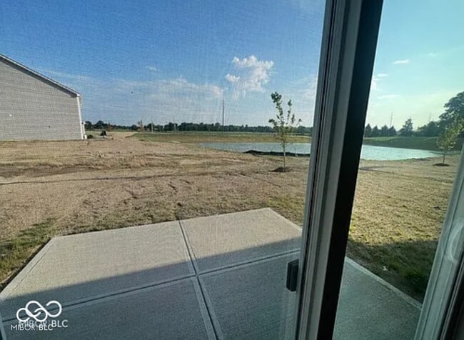 Building Photo - 10201 Meadow Path Ln