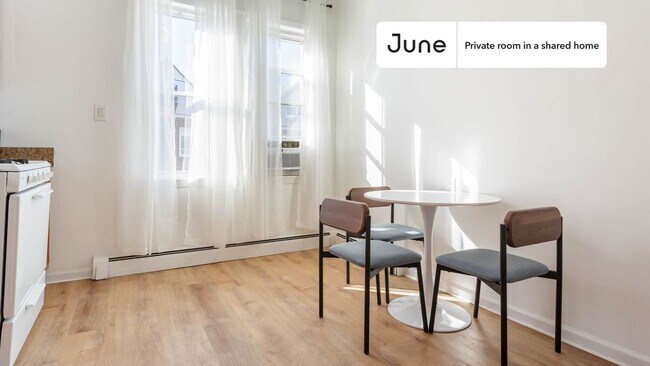 Building Photo - Room in Shared 4 bed/1 bath home