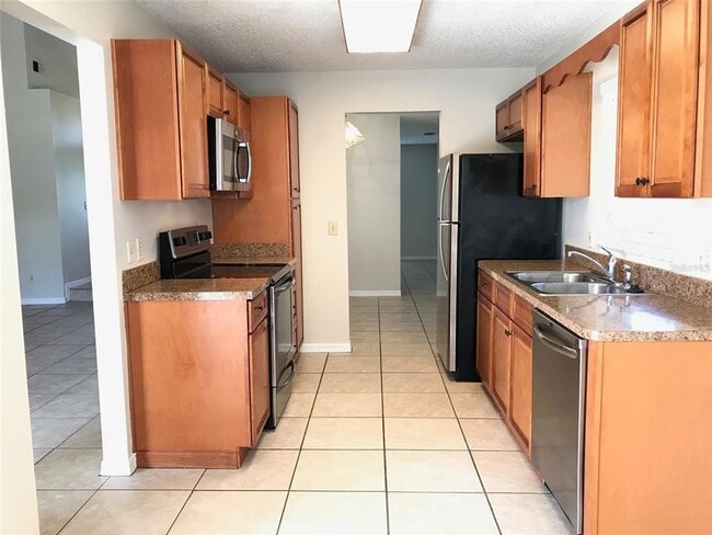 Building Photo - 1025 Kelly Creek Cir