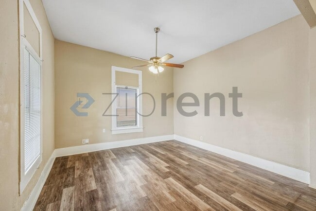 Building Photo - 125 Southolme Ave