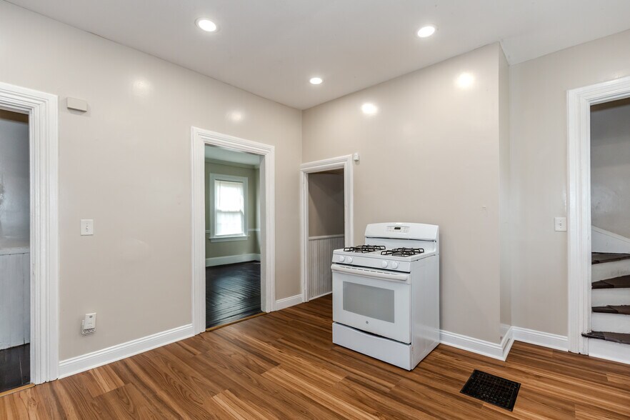 Building Photo - 173 Oakland Ave