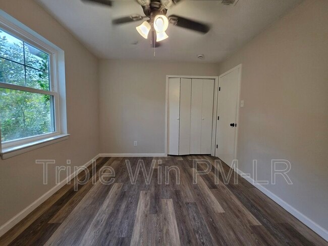 Building Photo - 8 Willowridge Cove