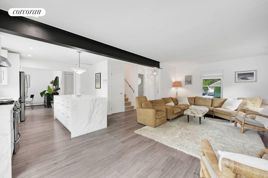 Building Photo - 1 Juniper Ln