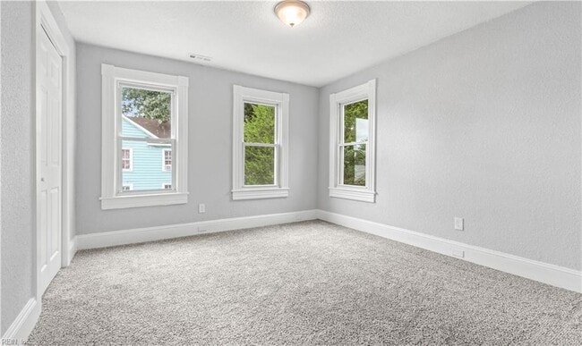 Building Photo - 1503 E Indian River Rd