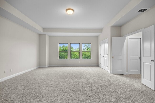 Building Photo - 16050 Talamore Ln