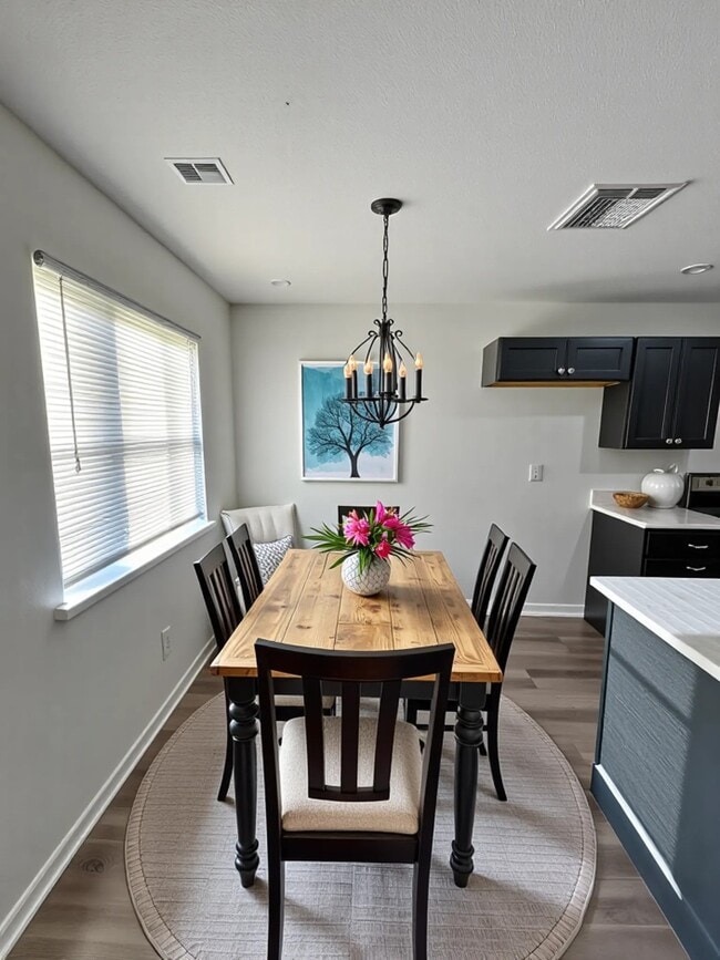 Building Photo - 12811 Murr Way