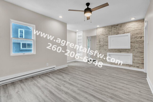 Building Photo - 1235 Huestis Ave