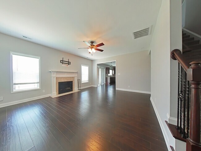 Building Photo - 171 Tellmont St