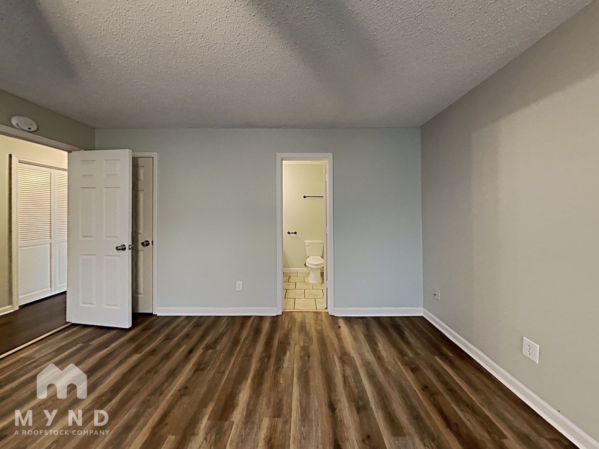 Building Photo - 2025 Plantation Pkwy