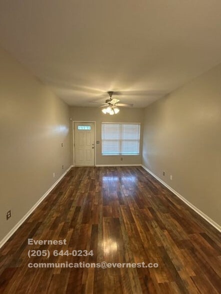 Building Photo - 1208 Green Dr