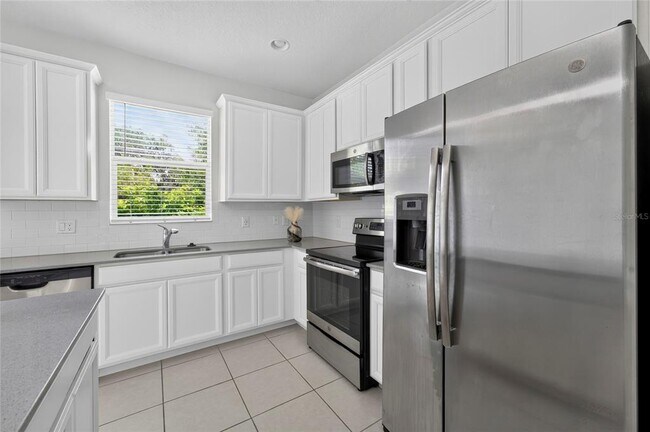 Building Photo - 2394 Britwell Pl